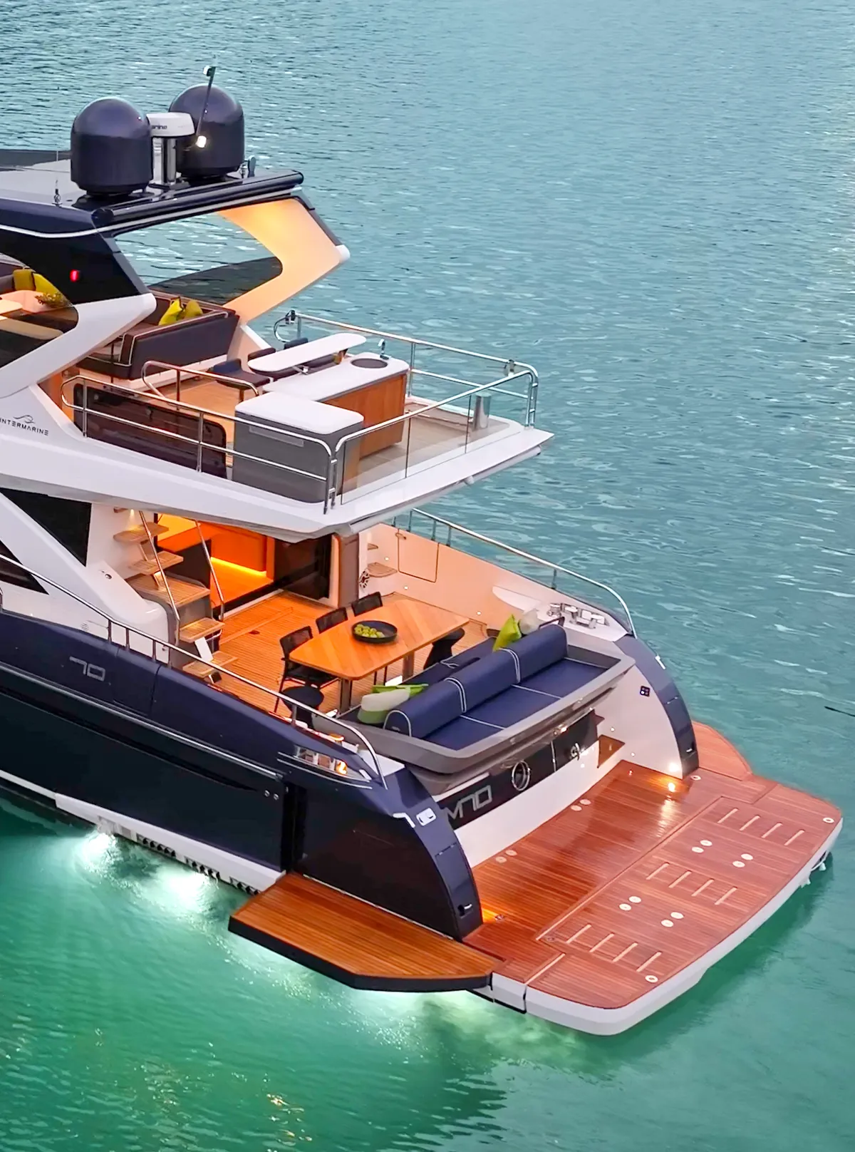 Intermarine 70 — Exterior