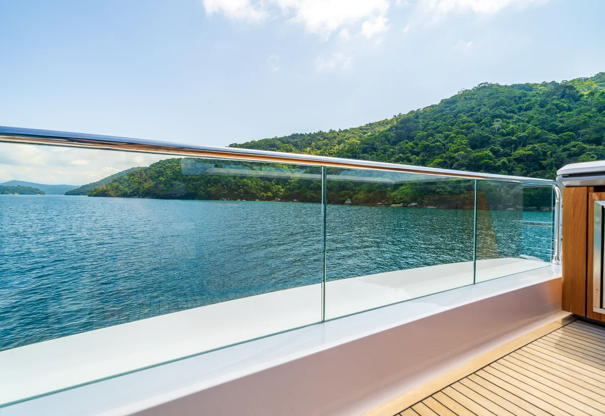 Intermarine 70 — Flybridge